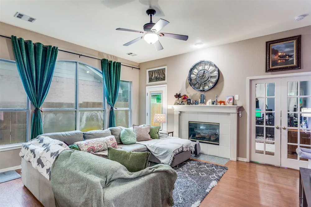 9117 Ripley St, Fort Worth, TX 76244-7622