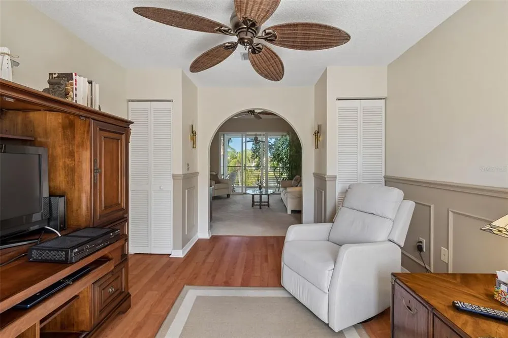 6101 34th St W, Bradenton, FL 34210