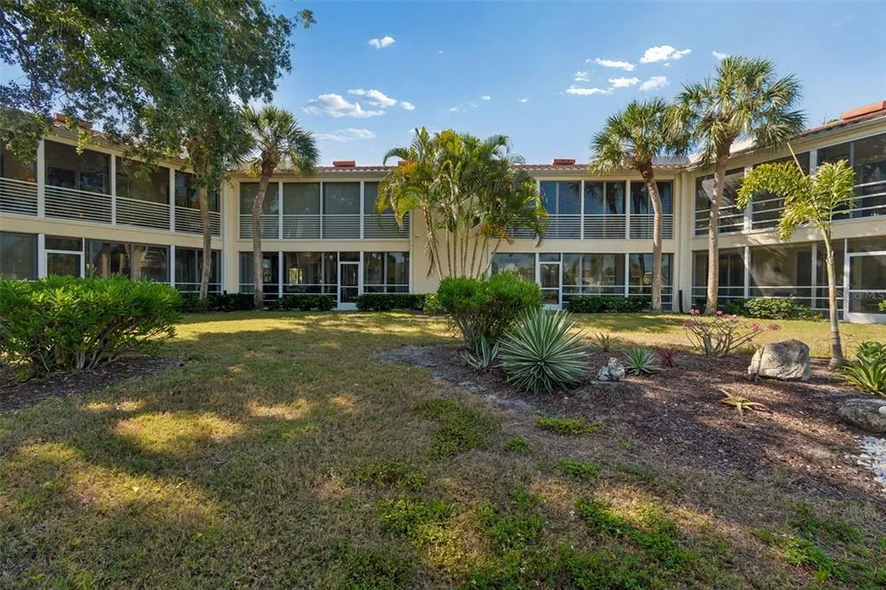 6101 34th St W, Bradenton, FL 34210