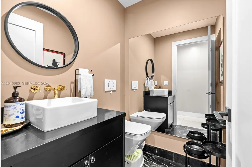 7200 SW 107th Terrace, Pinecrest, FL 33156