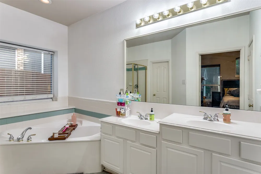9117 Ripley St, Fort Worth, TX 76244-7622