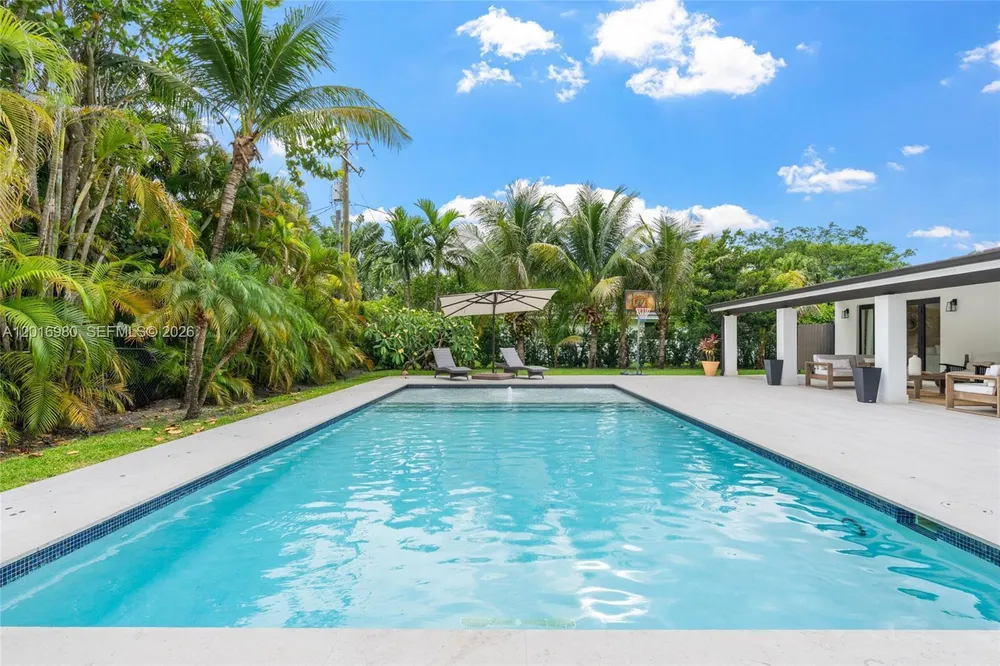7200 SW 107th Terrace, Pinecrest, FL 33156