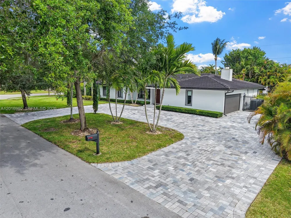 7200 SW 107th Terrace, Pinecrest, FL 33156