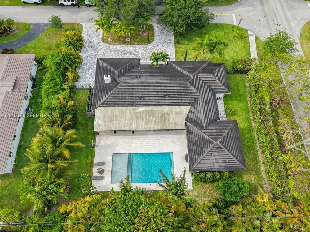 7200 SW 107th Terrace, Pinecrest, FL 33156