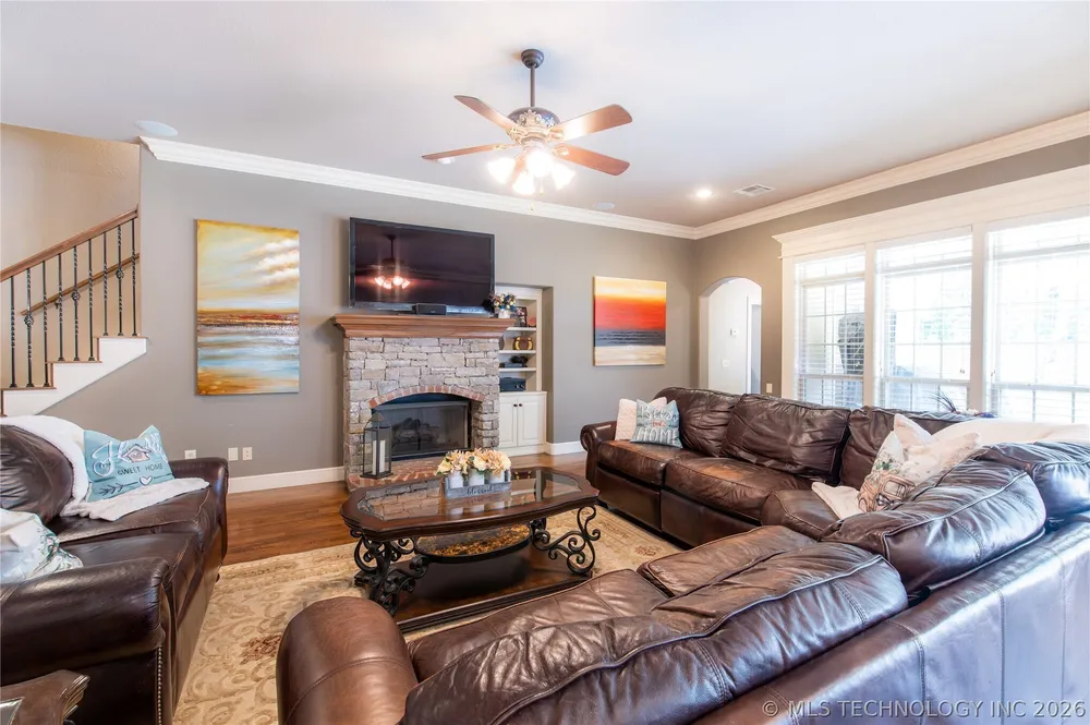 3813 W Broadway St, Broken Arrow, OK 74012