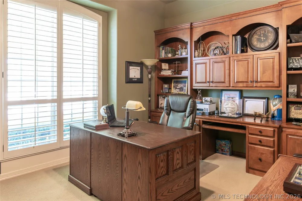 3813 W Broadway St, Broken Arrow, OK 74012