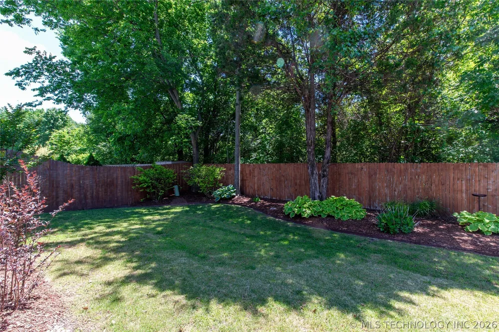 3813 W Broadway St, Broken Arrow, OK 74012
