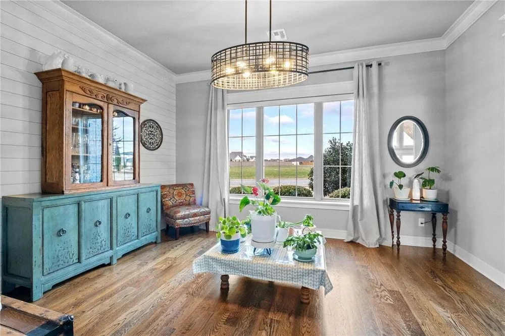 4301 S Scissortail Dr, Bentonville, AR 72713