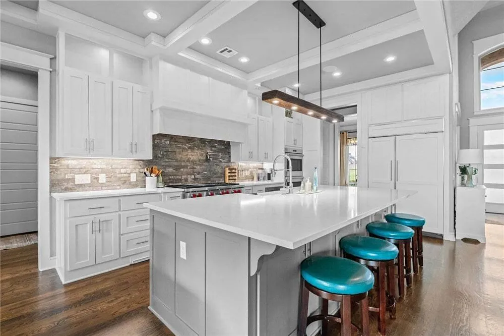 4301 S Scissortail Dr, Bentonville, AR 72713