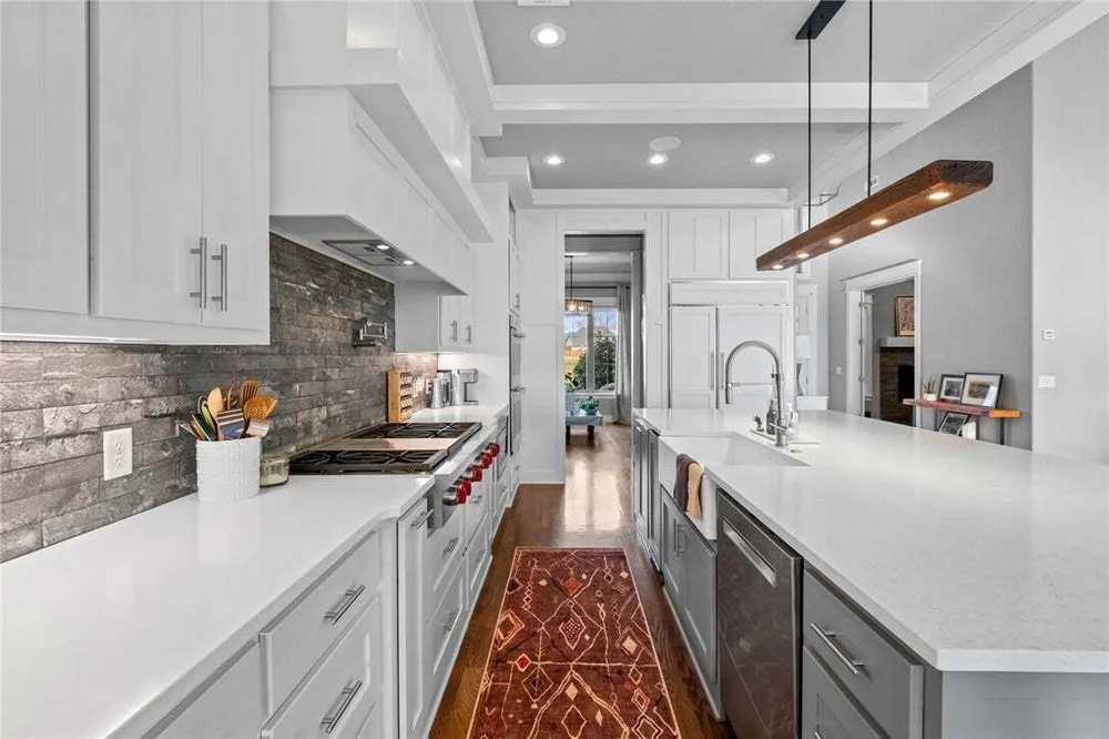 4301 S Scissortail Dr, Bentonville, AR 72713