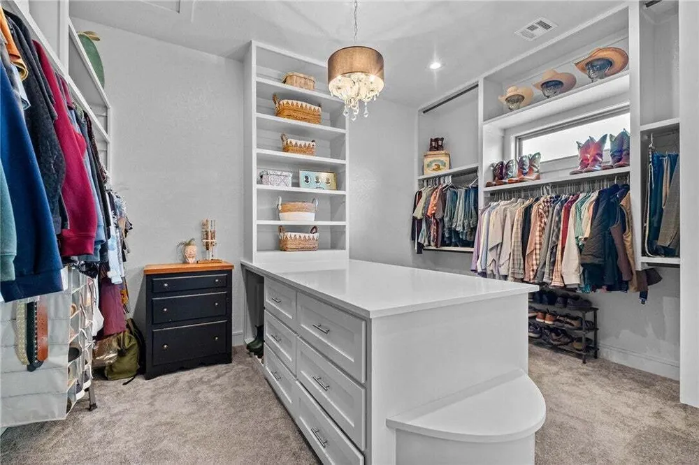 4301 S Scissortail Dr, Bentonville, AR 72713