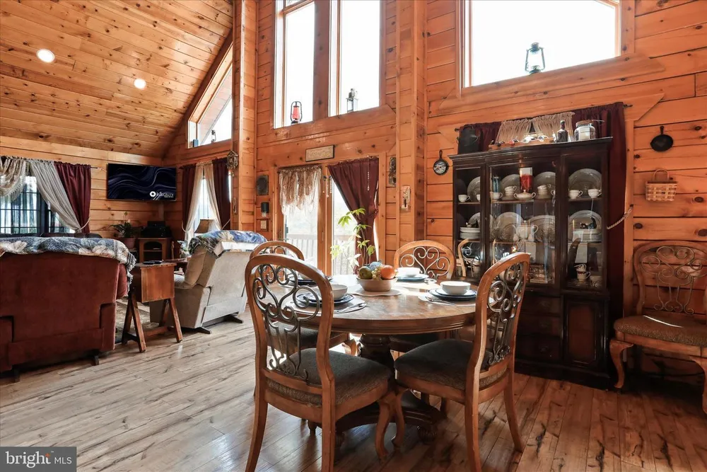 141 Rose Patch Drive, Petersburg, WV 26847