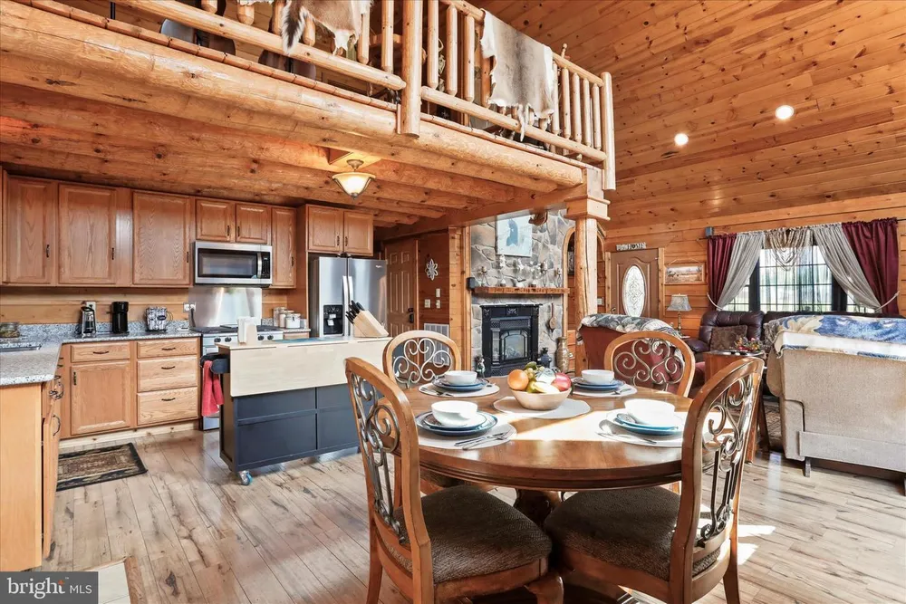 141 Rose Patch Drive, Petersburg, WV 26847