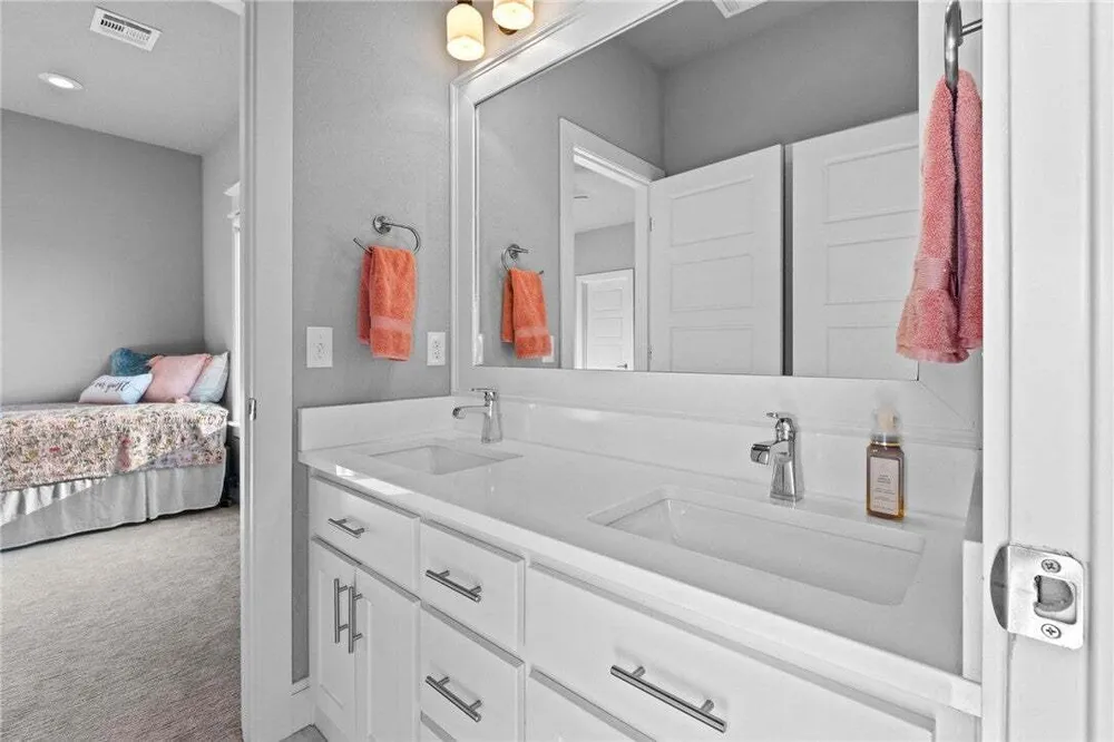 4301 S Scissortail Dr, Bentonville, AR 72713