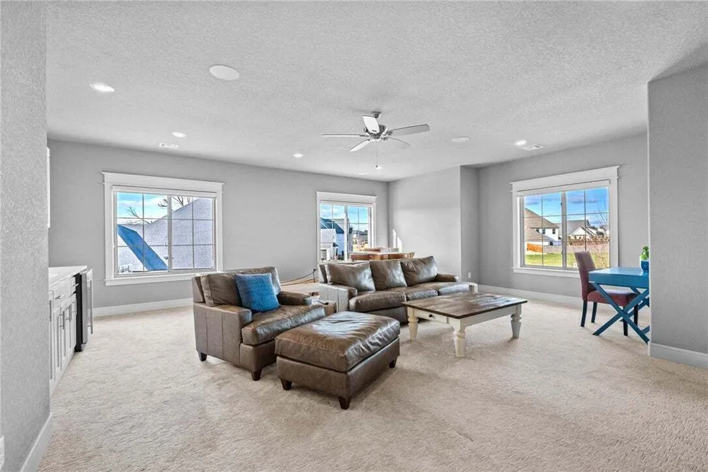 4301 S Scissortail Dr, Bentonville, AR 72713