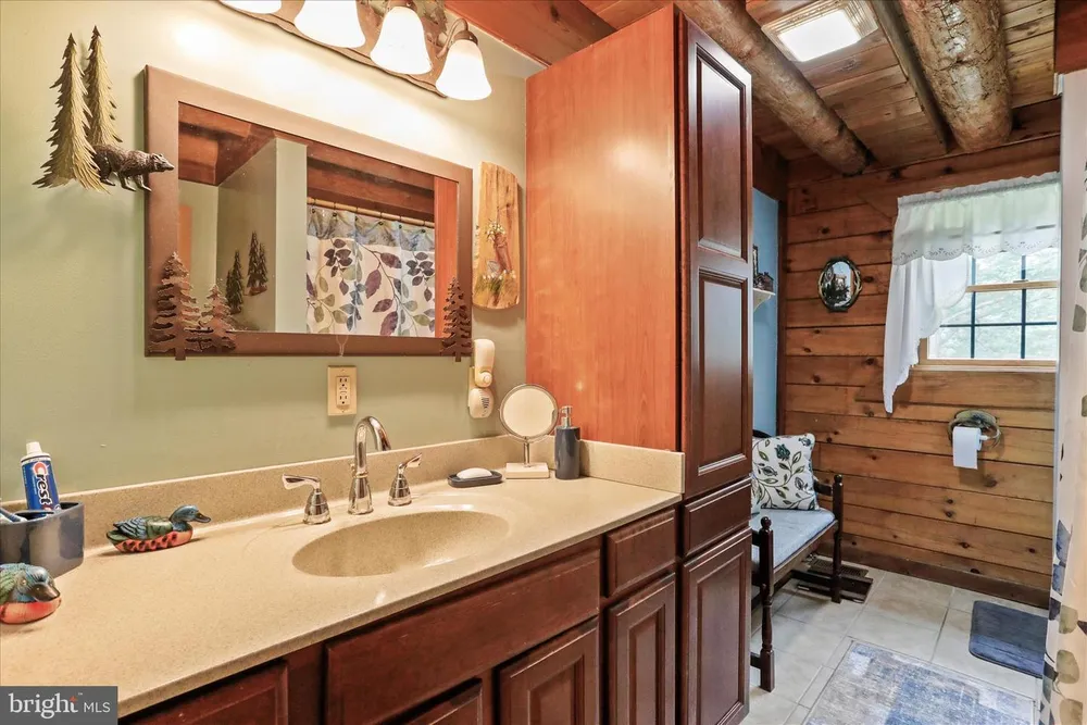 141 Rose Patch Drive, Petersburg, WV 26847