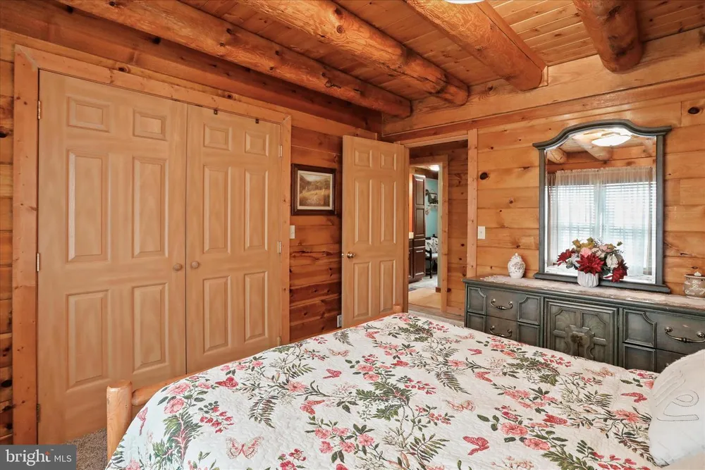 141 Rose Patch Drive, Petersburg, WV 26847