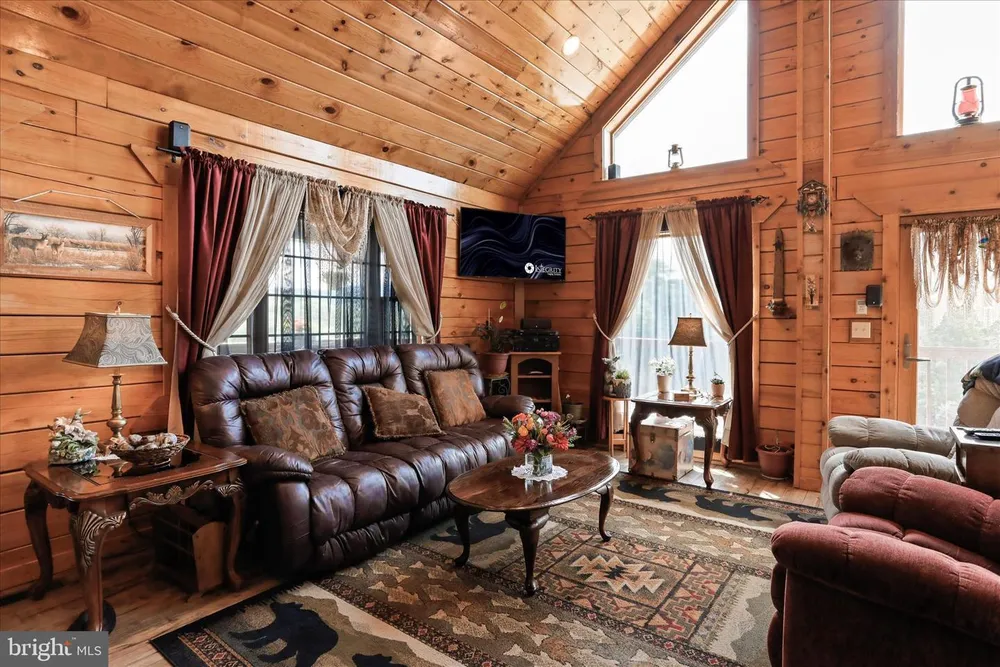 141 Rose Patch Drive, Petersburg, WV 26847