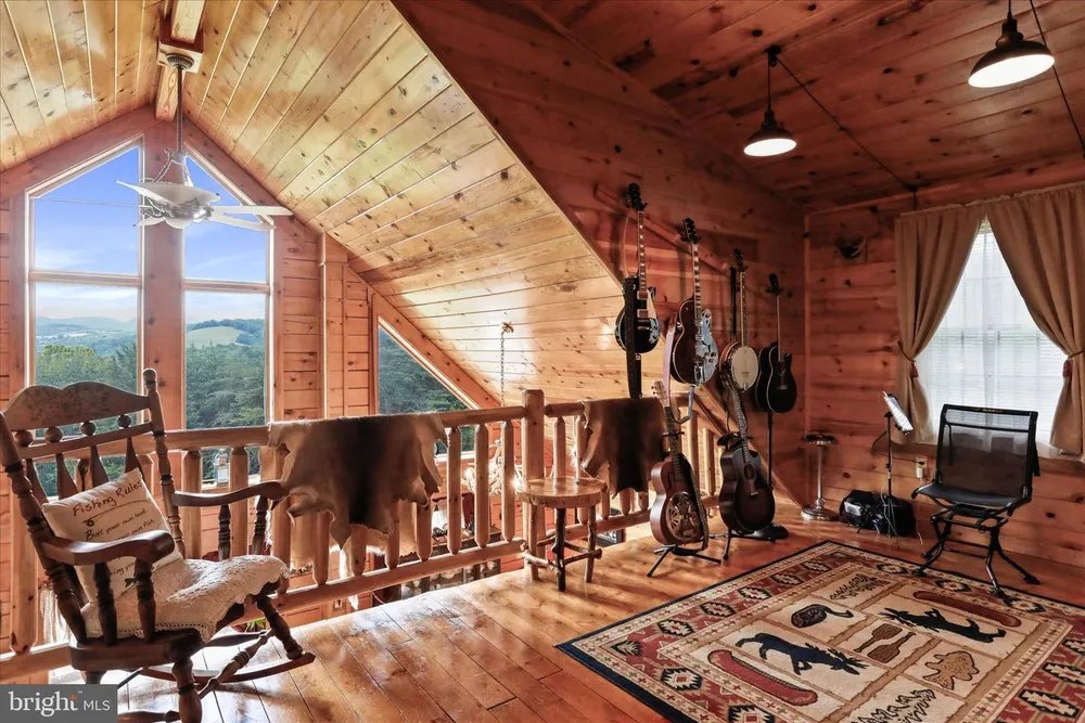 141 Rose Patch Drive, Petersburg, WV 26847