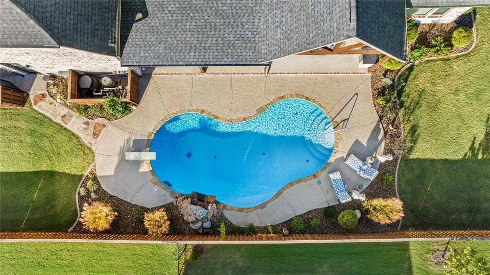 4301 S Scissortail Dr, Bentonville, AR 72713