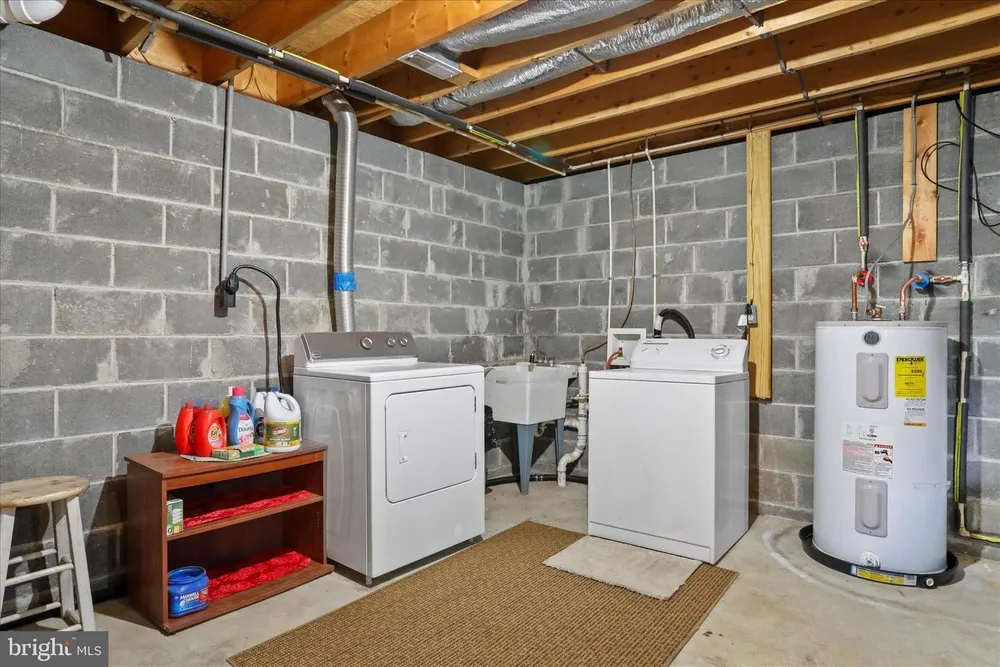 141 Rose Patch Drive, Petersburg, WV 26847