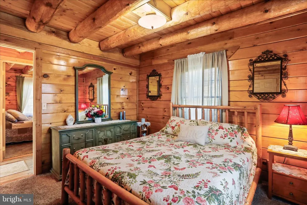141 Rose Patch Drive, Petersburg, WV 26847