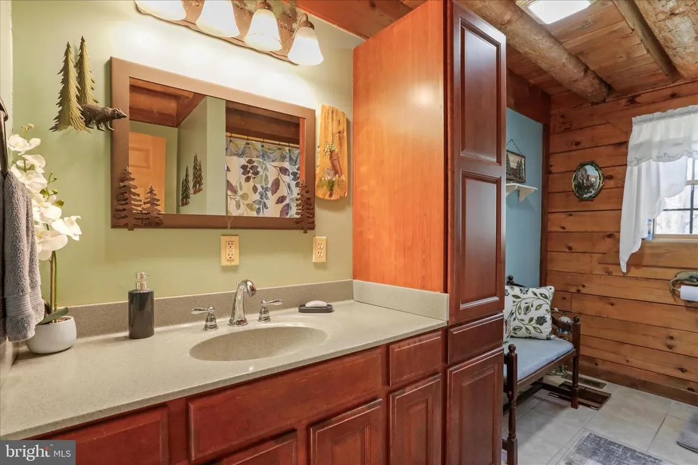 141 Rose Patch Drive, Petersburg, WV 26847