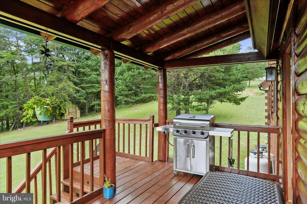 141 Rose Patch Drive, Petersburg, WV 26847