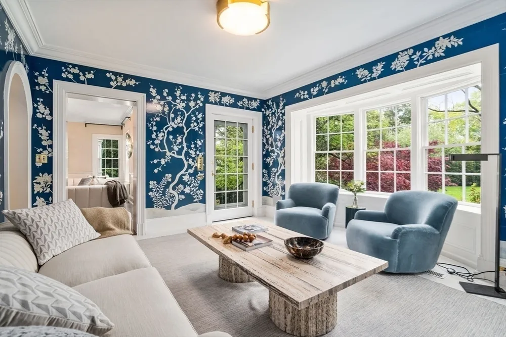 188 Heath St, Brookline, MA 02467