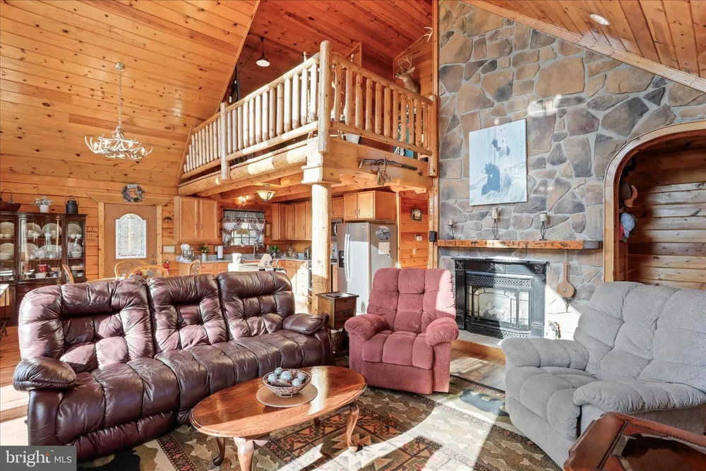 141 Rose Patch Drive, Petersburg, WV 26847