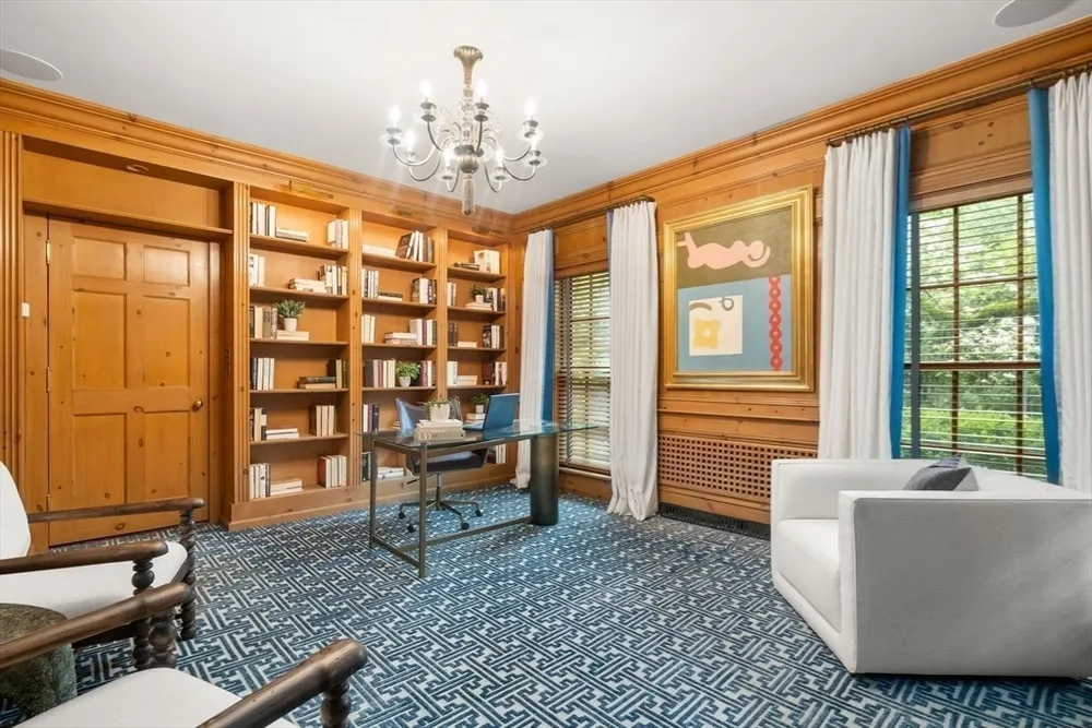 188 Heath St, Brookline, MA 02467