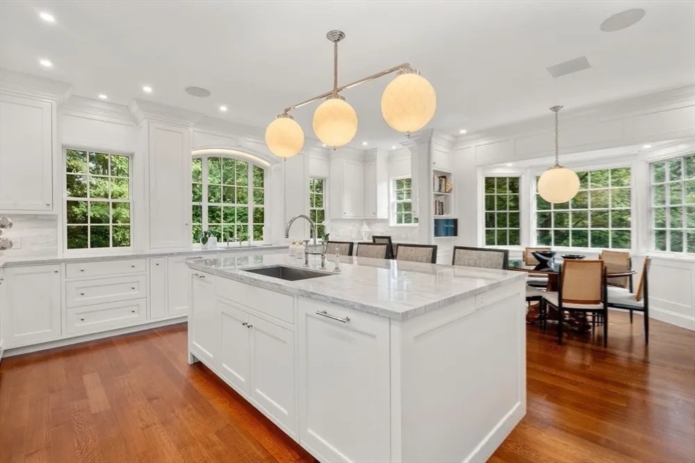 188 Heath St, Brookline, MA 02467