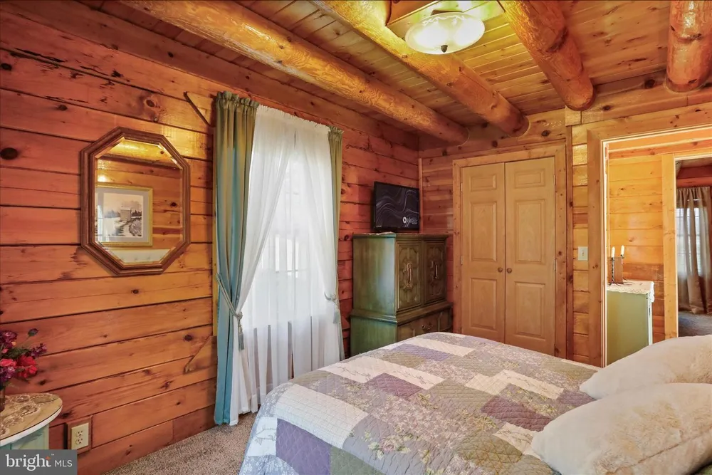 141 Rose Patch Drive, Petersburg, WV 26847
