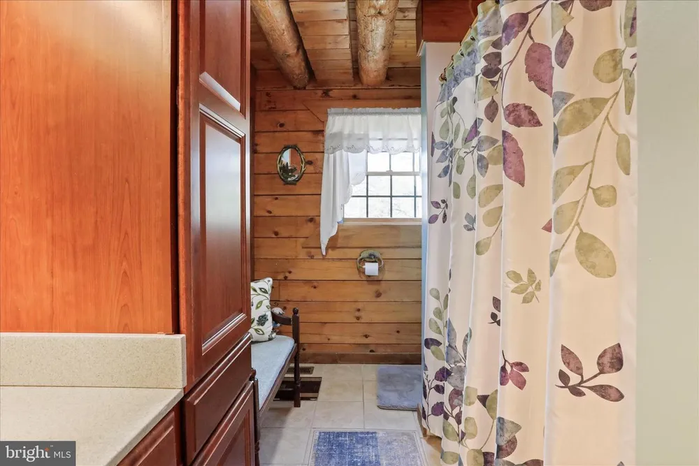 141 Rose Patch Drive, Petersburg, WV 26847