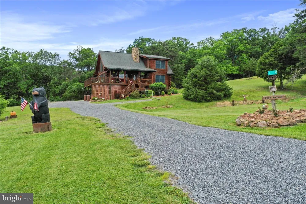 141 Rose Patch Drive, Petersburg, WV 26847