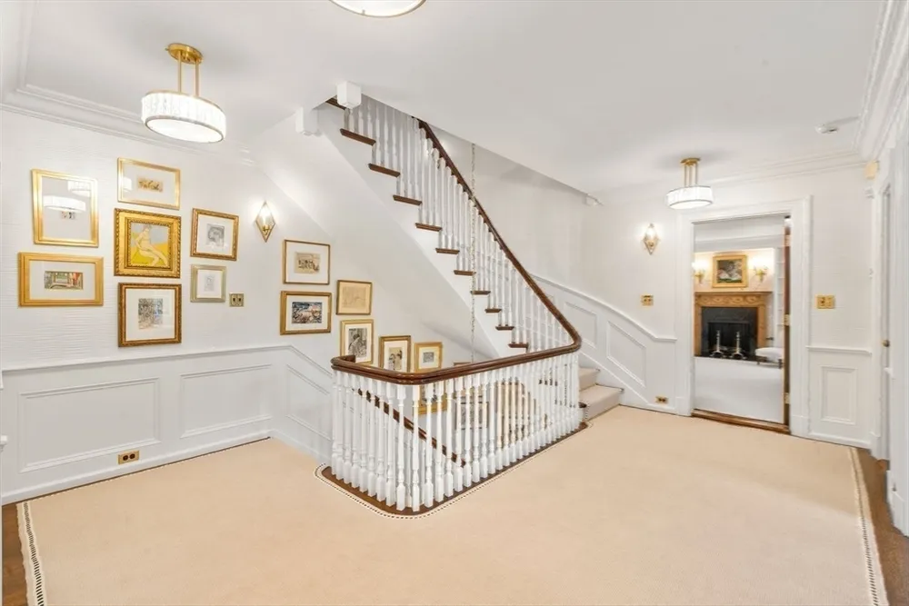 188 Heath St, Brookline, MA 02467