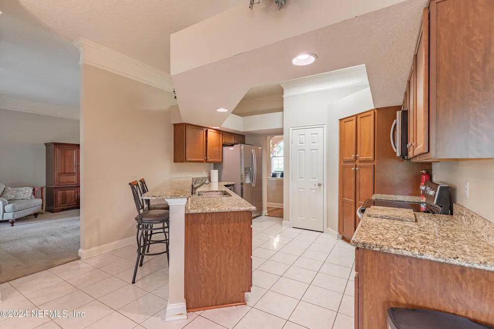 2674 Country Club Blvd, Orange Park, FL 32073
