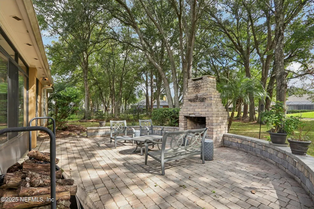 2674 Country Club Blvd, Orange Park, FL 32073