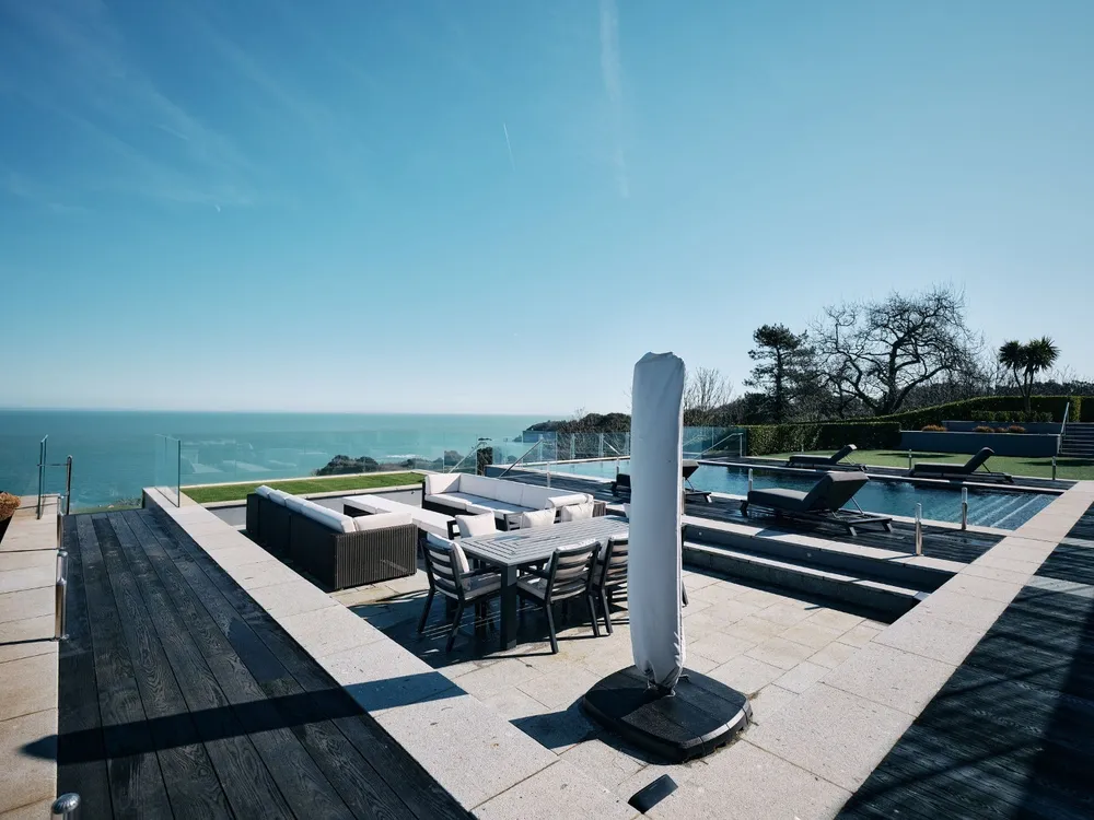 Carteret House