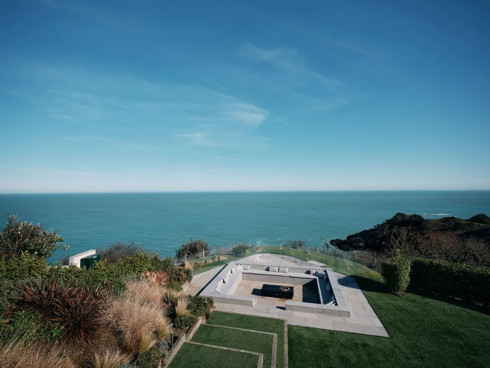 Carteret House
