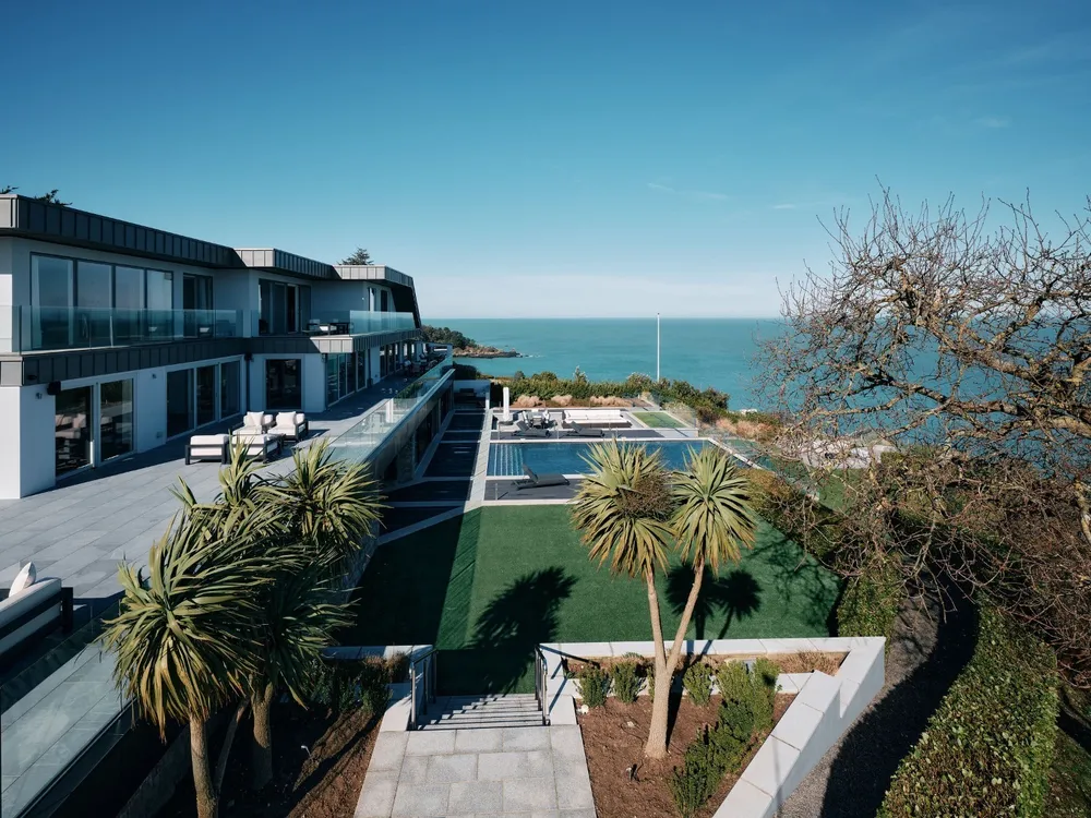 Carteret House