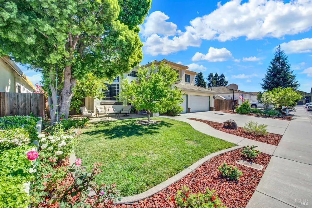 113 Deerglen Circle, Vacaville, CA 95687