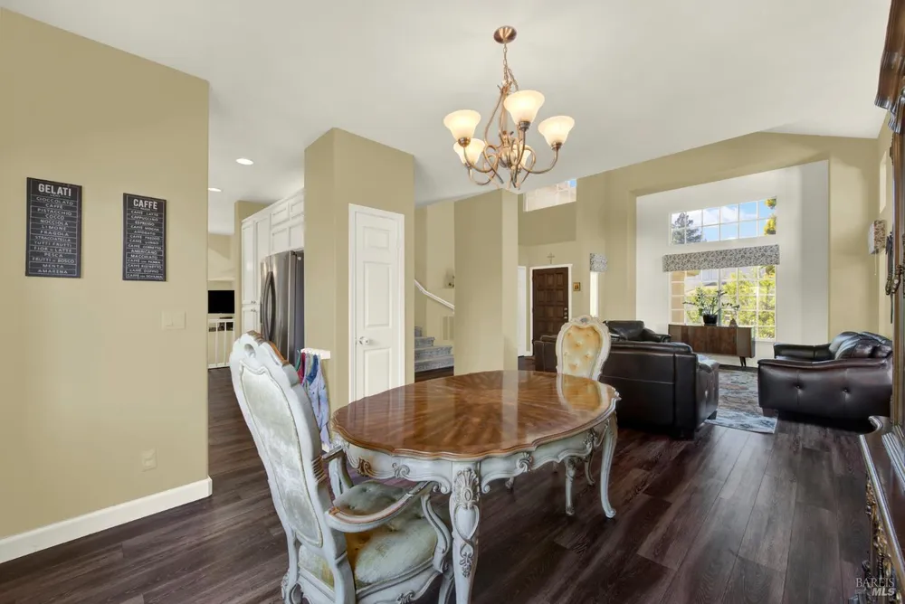 113 Deerglen Circle, Vacaville, CA 95687