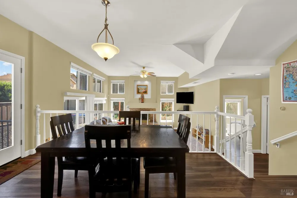 113 Deerglen Circle, Vacaville, CA 95687