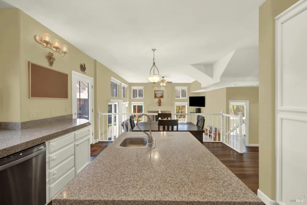 113 Deerglen Circle, Vacaville, CA 95687