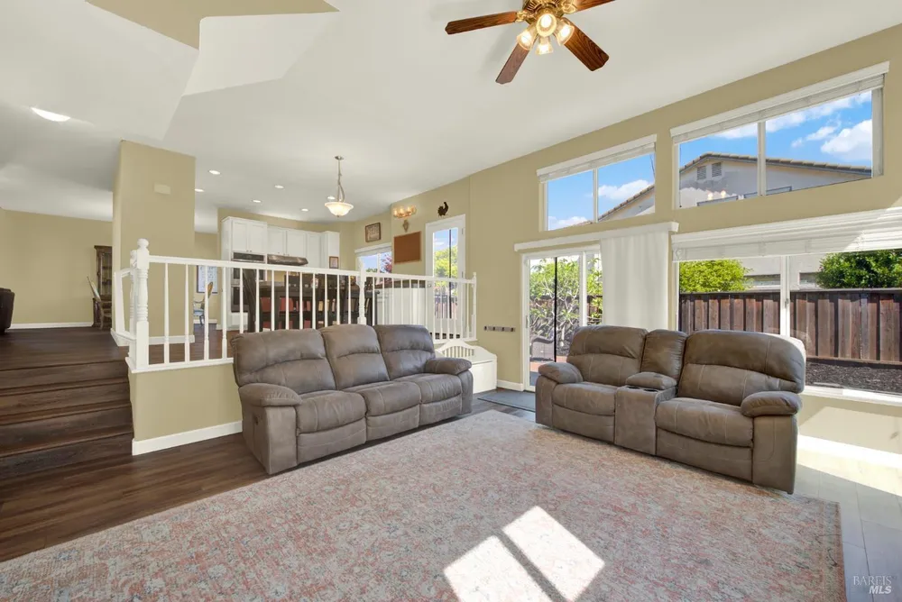 113 Deerglen Circle, Vacaville, CA 95687