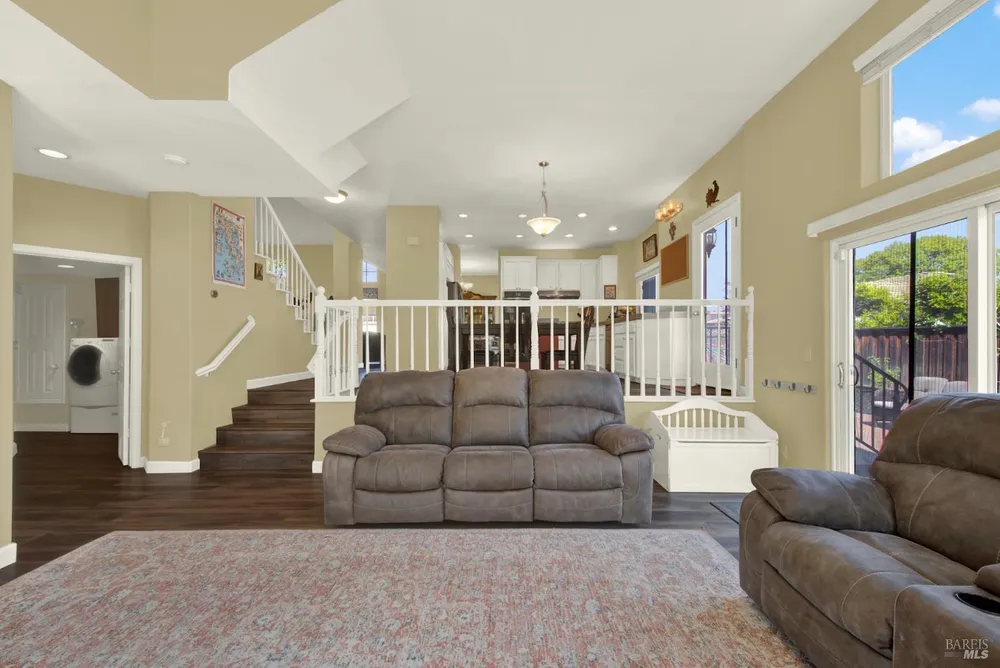 113 Deerglen Circle, Vacaville, CA 95687