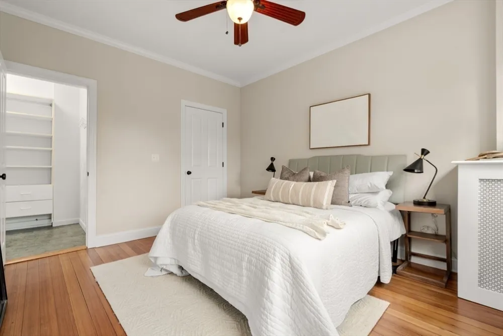 14 Linden St, Brookline, MA 02445