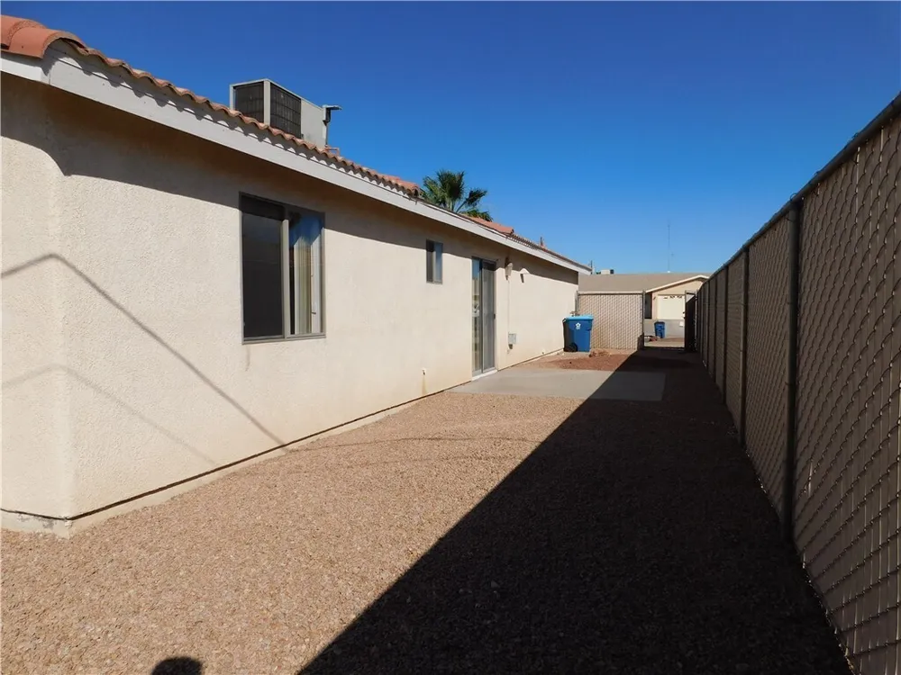 3330 Tomahawk Dr, Lake Havasu City, AZ 86406