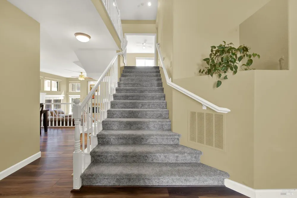 113 Deerglen Circle, Vacaville, CA 95687